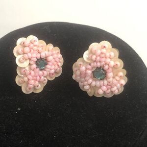 vintage‎ artisan seed bead screw on earrings blue rhinestone pink beads sequin